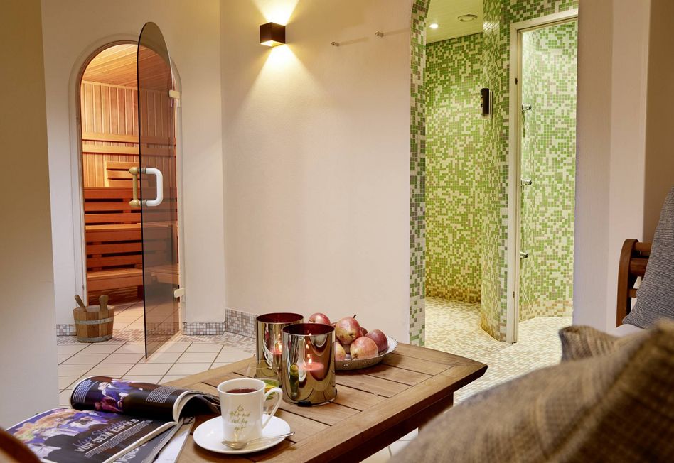 Small spa area ☛ sauna & steam-bath. Rooms in Kufstein